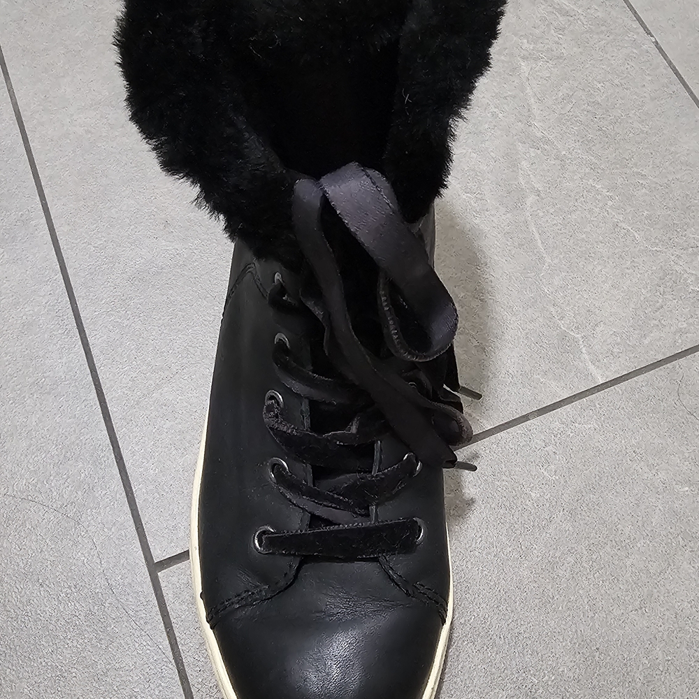 UGG Black Winter Boots with Fur Trim